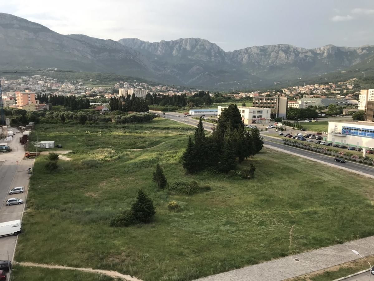 Апартаменты Bar center and sea view Бар-25