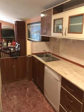 Апартаменты Bar center and sea view Бар Апартаменты с 2 спальнями-5