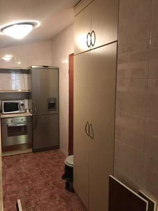 Апартаменты Bar center and sea view Бар Апартаменты с 2 спальнями-9