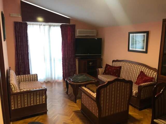 Апартаменты Bar center and sea view Бар-50